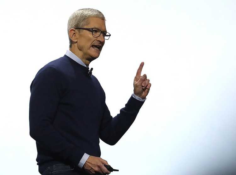 Apple и samsung призвали к ответу за выпуск опасных для здоровья смартфонов