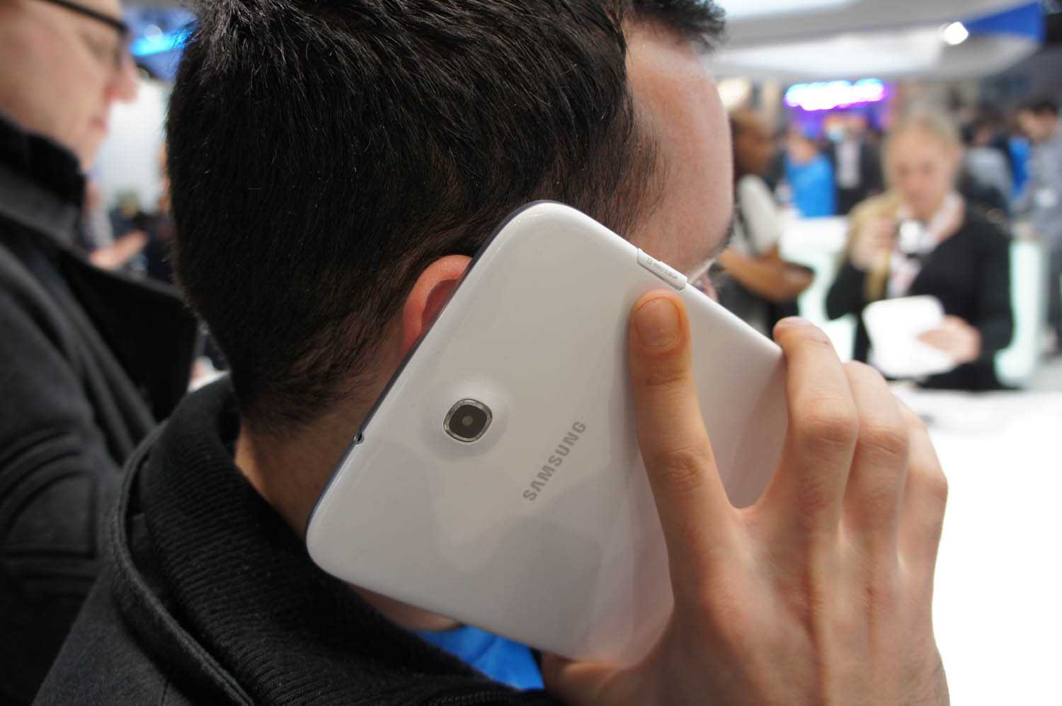 Apple и samsung призвали к ответу за выпуск опасных для здоровья смартфонов - cnews