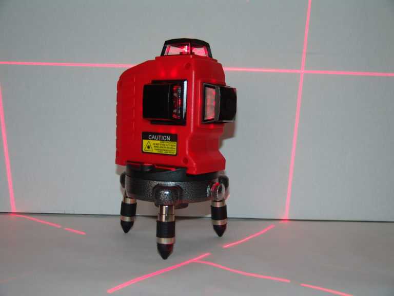 Как выбрать лазерный уровень для строительства дома или ремонта