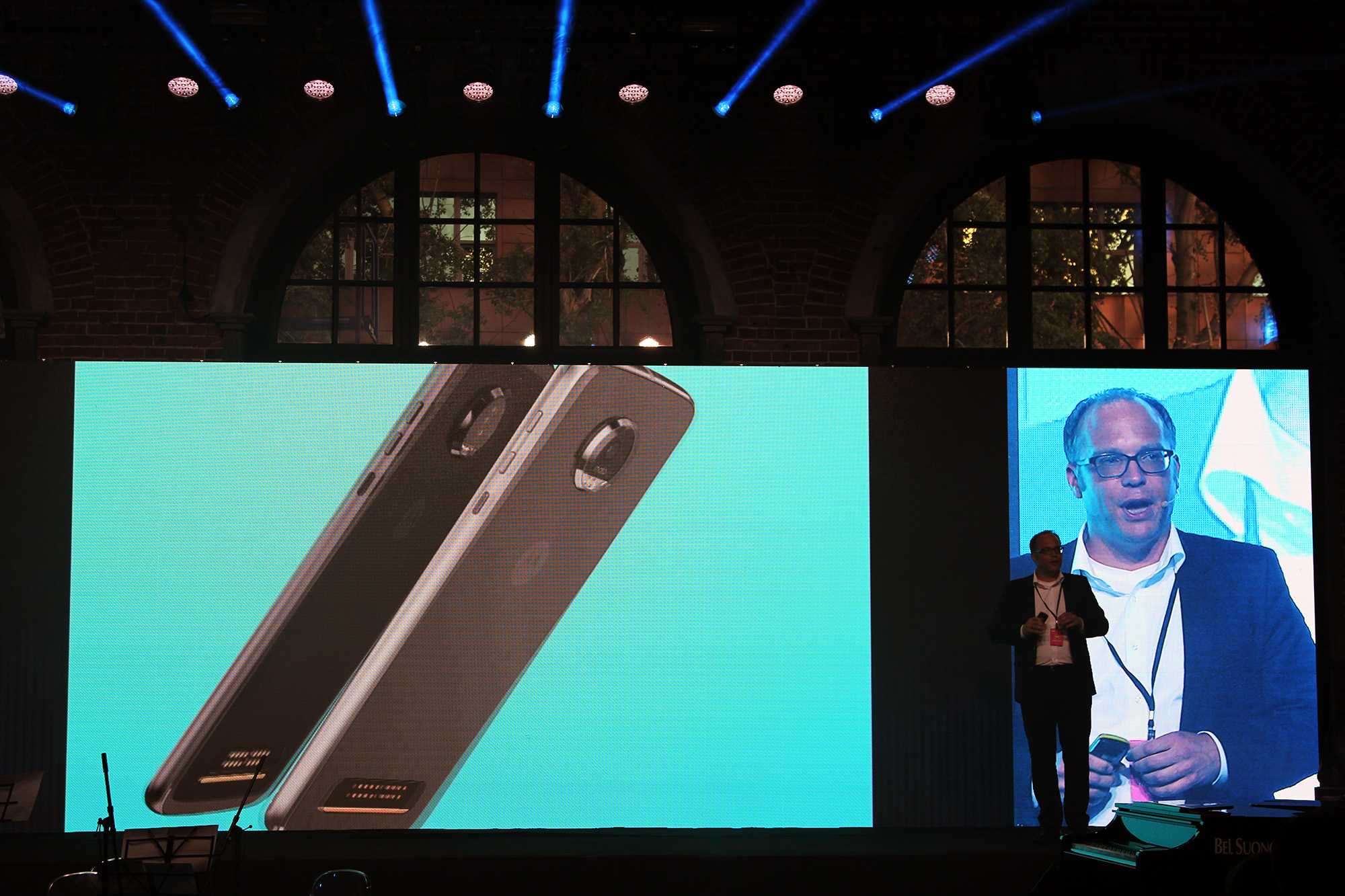 Легендарный бренд vertu возродился и выпустил смартфон за $14 тысяч. фото. опрос - cnews