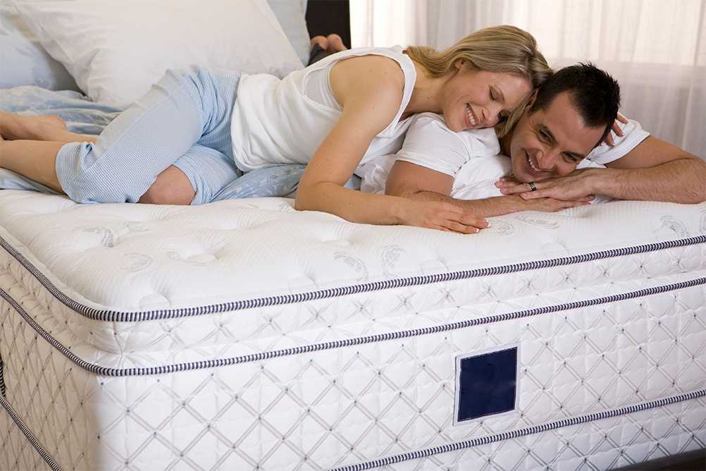 Как выбрать матрас для двуспальной кровати + рейтинг лучших фирм-производителей
