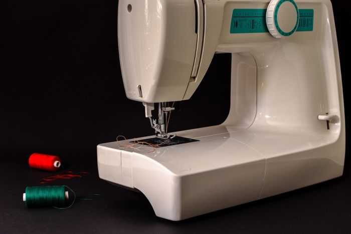 Как выбрать швейную машинку для домашнего использования