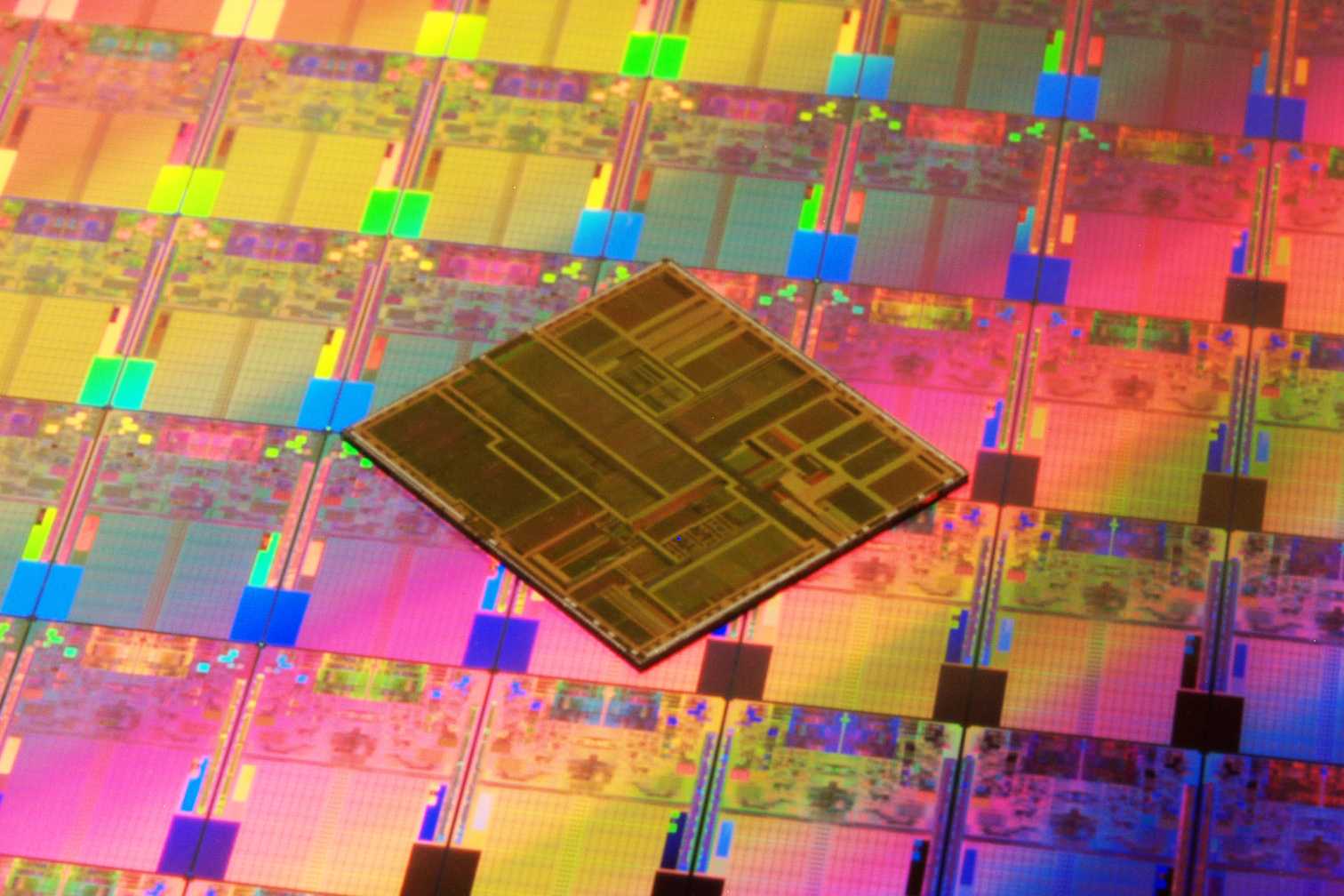 После появления инвестора «байкал электроникс» заказывает сотни тысяч чипов под миллиардные проекты