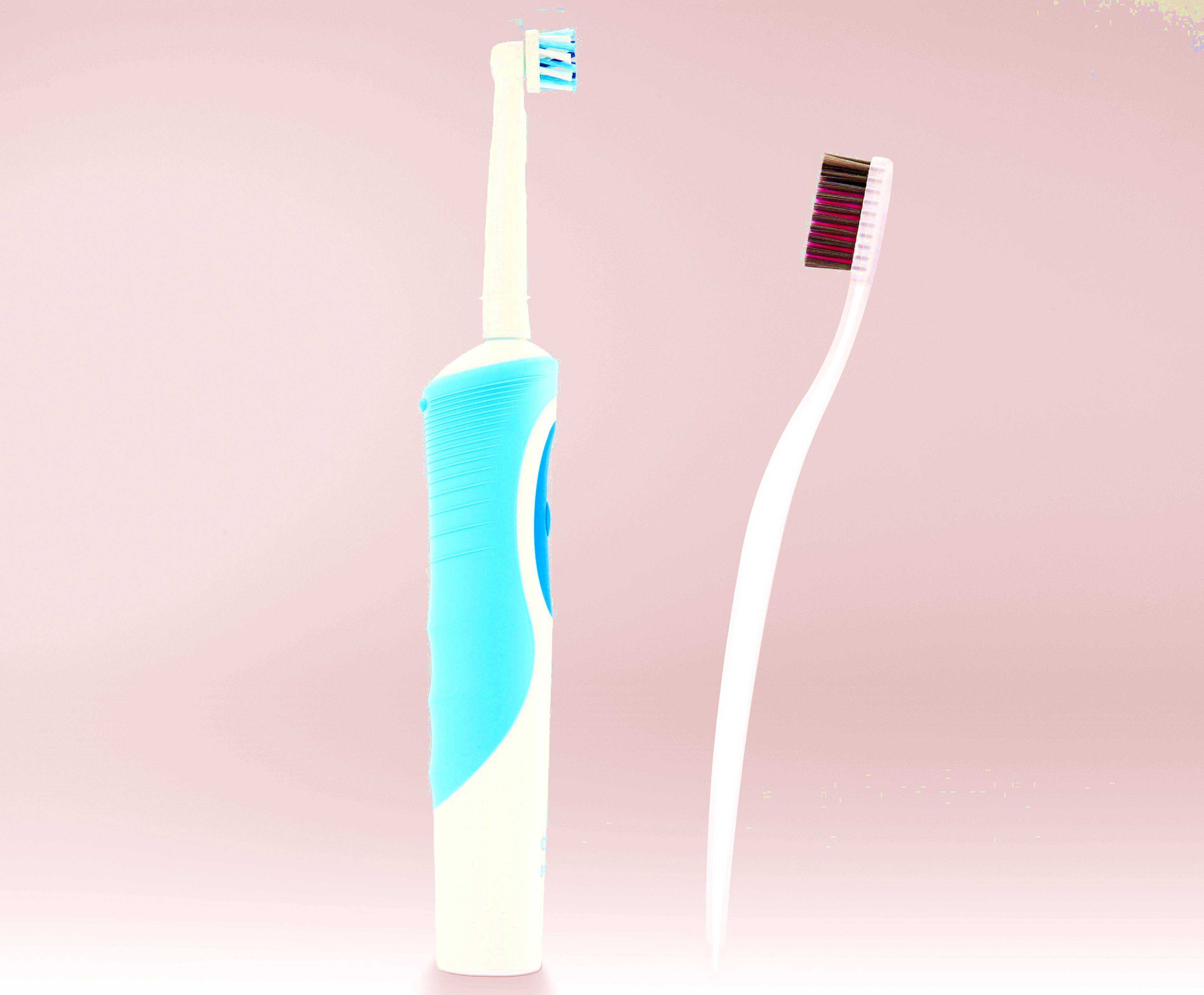 Что такое ультразвуковая зубная щетка, отличие от электрической, плюсы и минусы