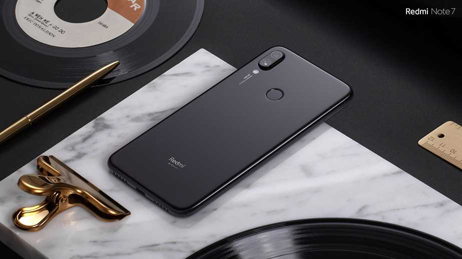 Xiaomi выпустила смартфон с самой большой батареей в семействе. видео - cnews