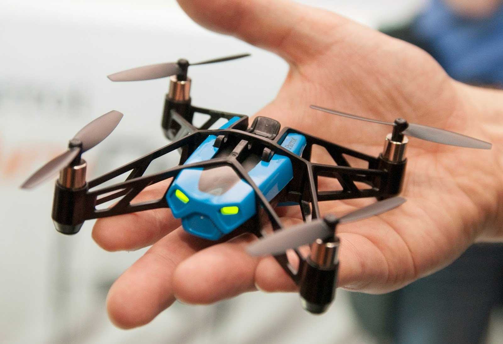 Квадрокоптер с камерой: какой лучше взять, выбрать для начинающих, новичка, рейтинг лучших дронов в соотношении цена и качество 2020 года